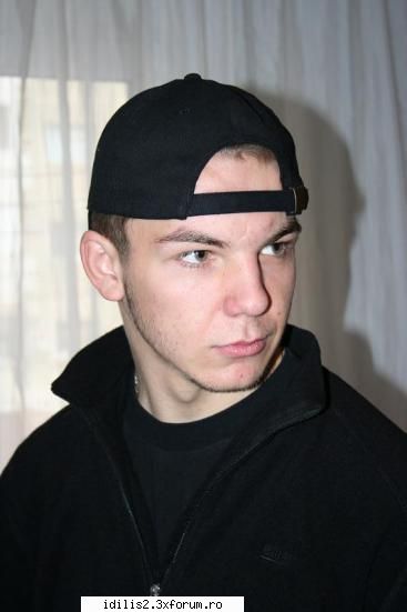 Poze - si inca odata frumoasa GEPETTO}{ kiss u sweety - mIRC