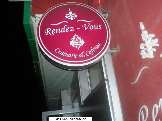 deci sa le luam pe rand ! asta este localul unde am fost noi ! dragutz inauntru si dar nu au bere